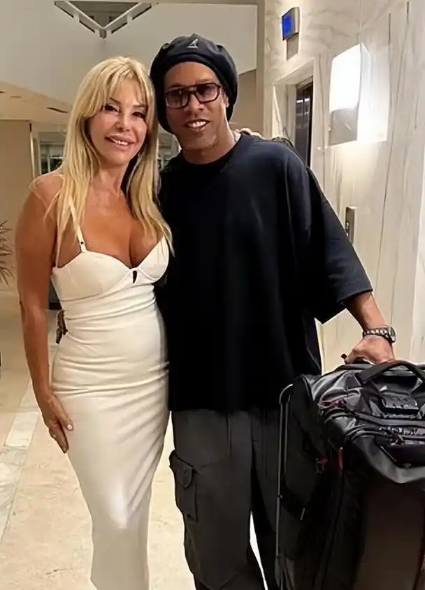 我期待小朱 我期待小朱